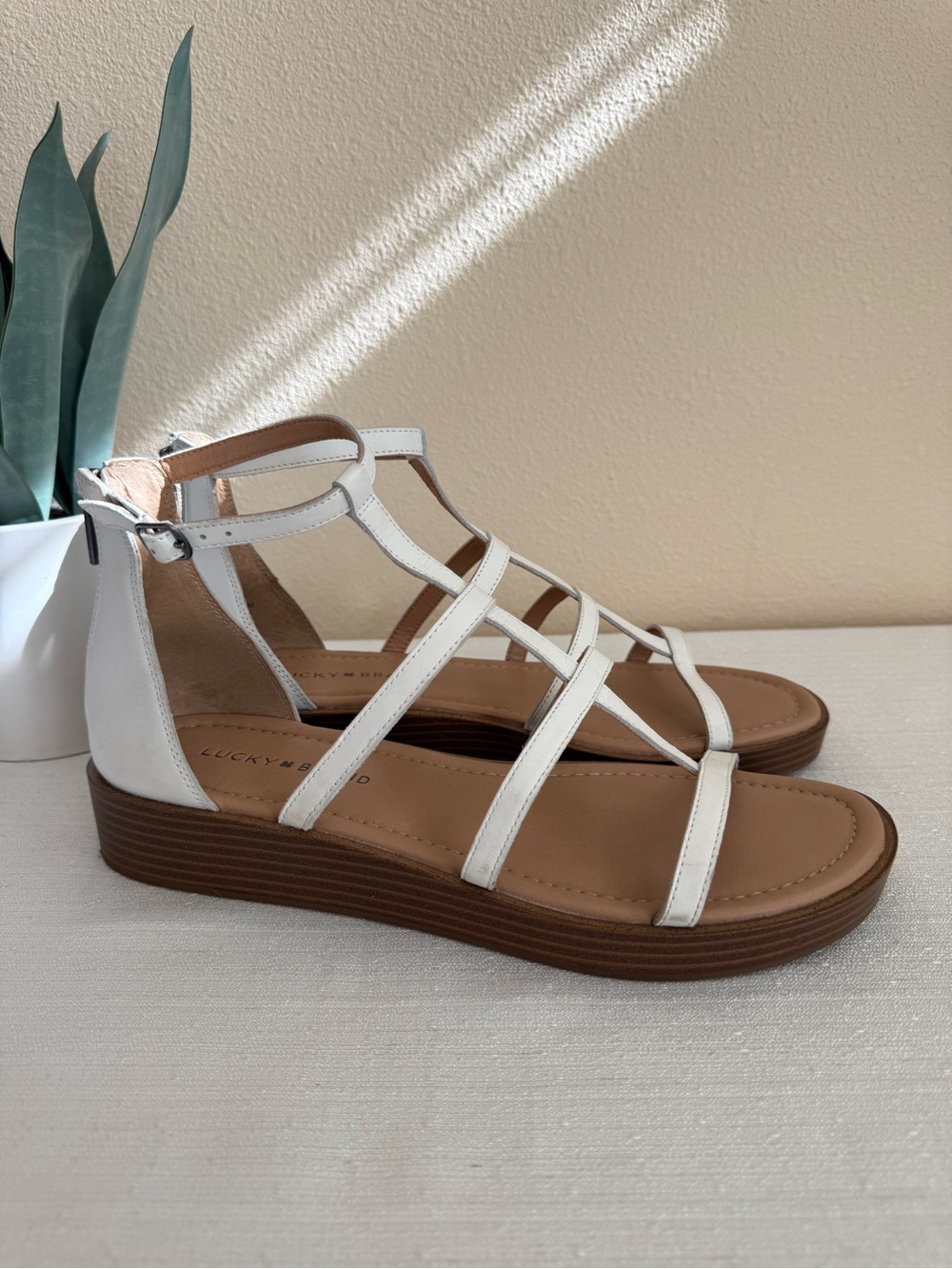 Lucky Brand Ellian White Strappy Leather Gladiator Wedge Sandals